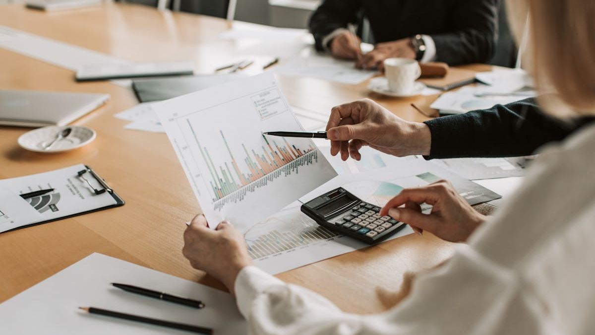 The Comprehensive Guide to Choosing the Right Personal Finance Consultant in the United States