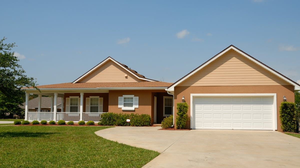 Mastering Mortgage Refinance: An Essential Guide for U.S. Homeowners in 2024