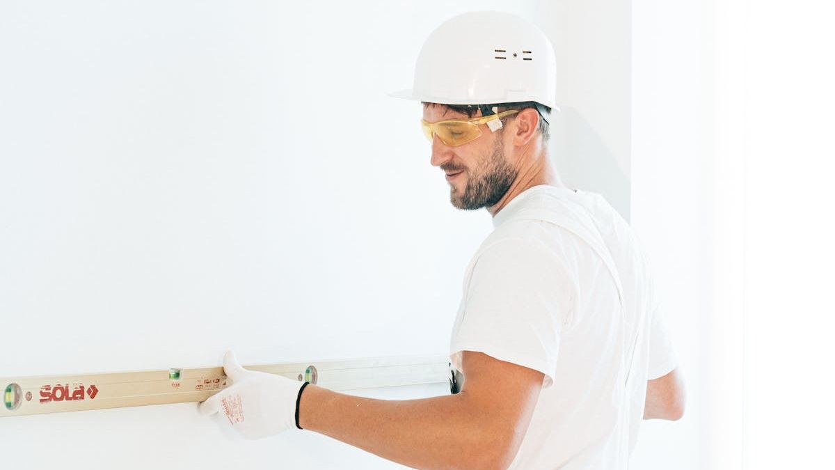 Choosing the Right Renovation Contractors in the United States: A Comprehensive Guide