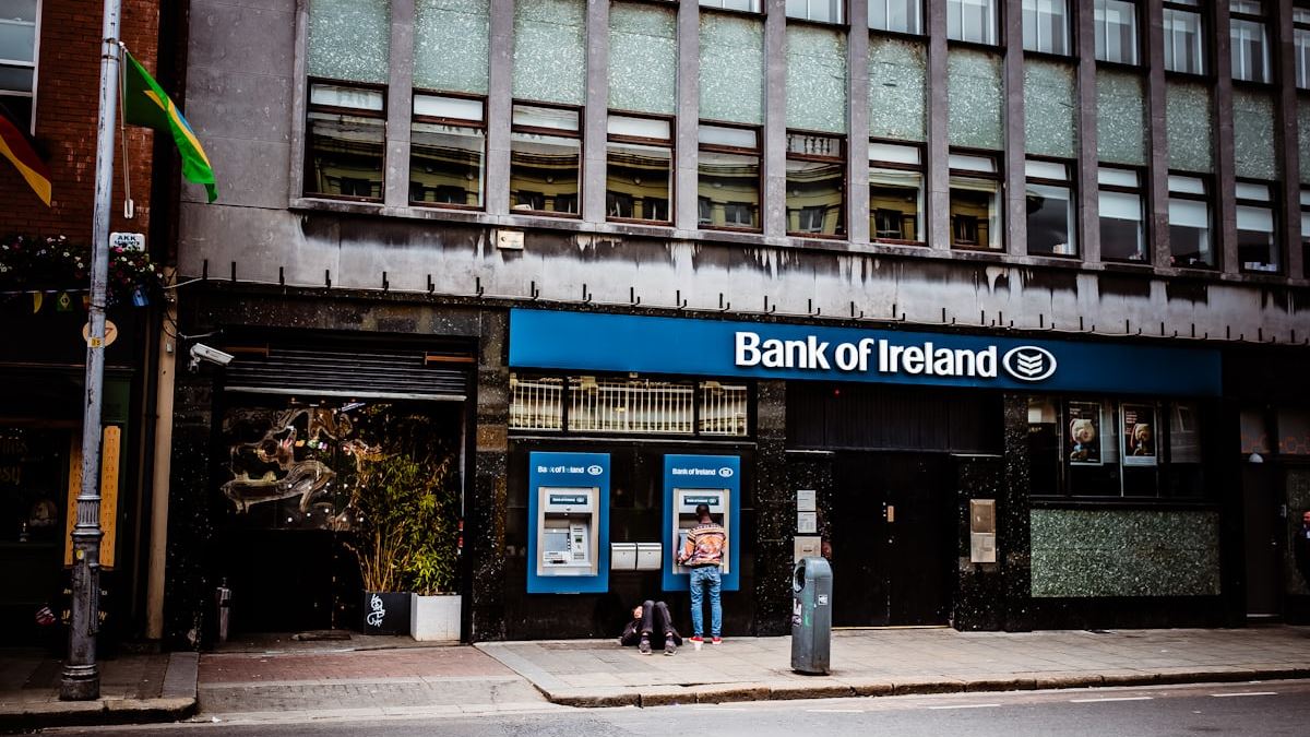 The Ultimate Guide to Choosing the Best Business Bank Account in the United States
