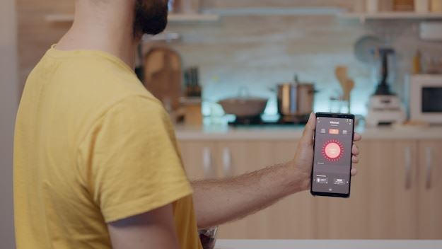 Comprehensive Guide to Smart Home Security Systems: Protecting Your Home in the Digital Age