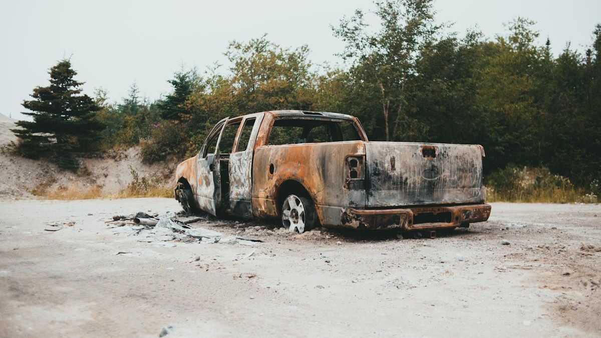 Comprehensive Guide to Hiring a Truck Wreck Lawyer in the United States