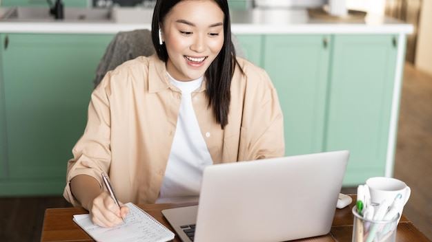 Unlocking Opportunities: How Online Courses Are Transforming Education in the United States