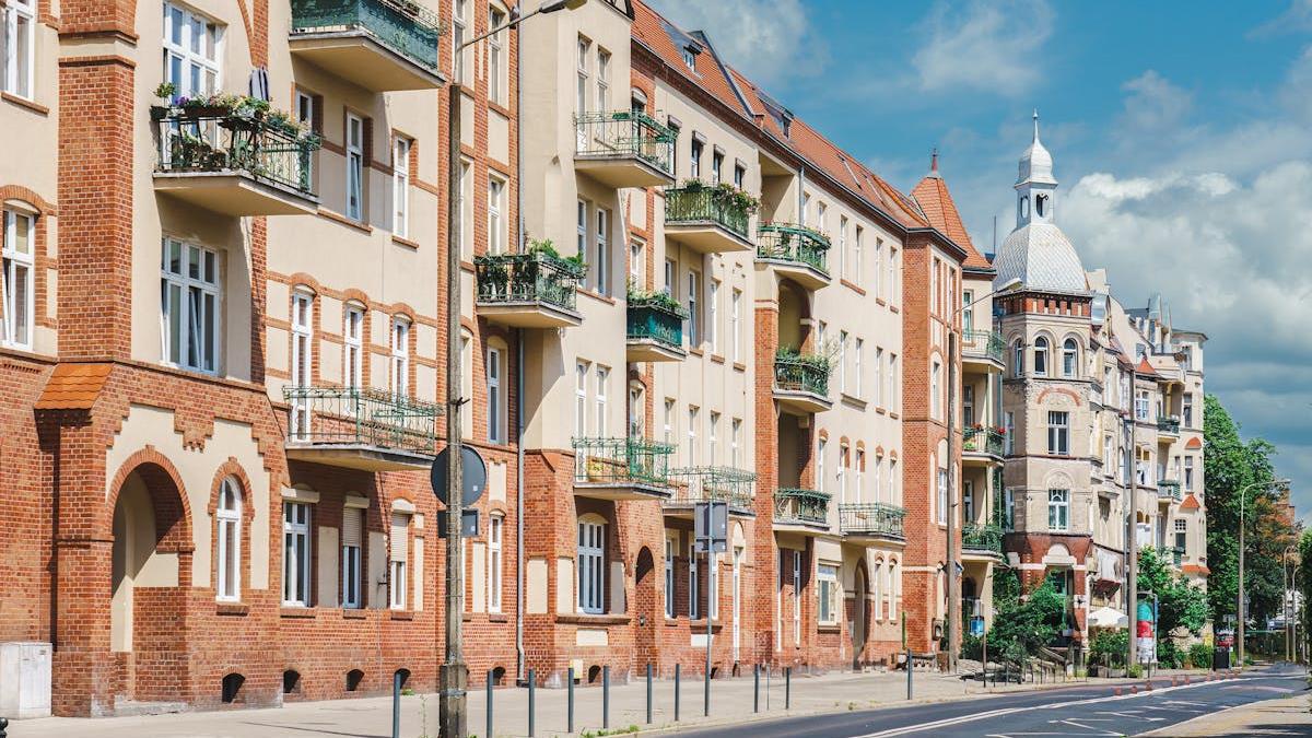 The Ultimate Guide to Finding a Local Real Estate Agent in the United States