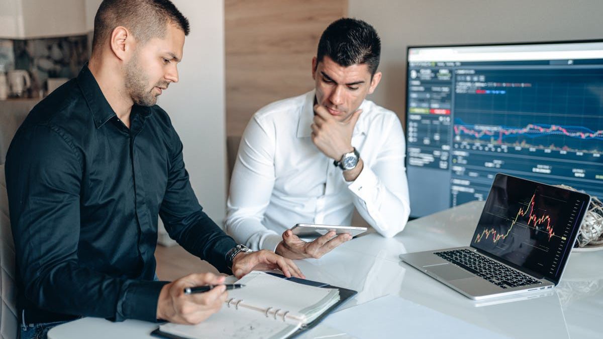 Navigating the Role of an Investment Consultant: Your Guide to Smarter Financial Decisions