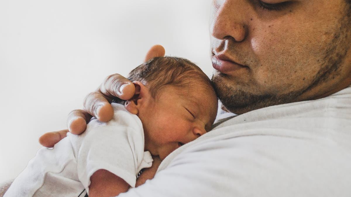 Understanding Minor Atopic Dermatitis on a Toddler's Face: A Comprehensive Guide for Parents in the U.S.