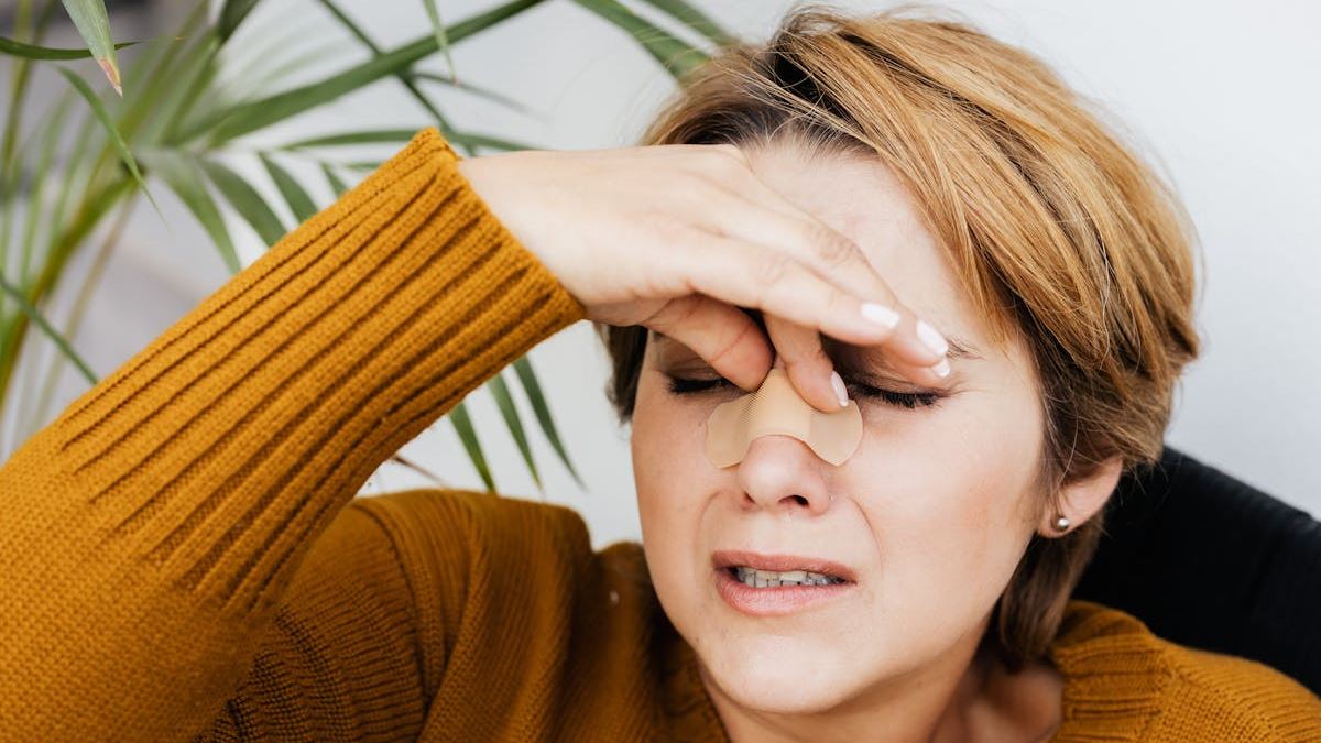 Understanding the Intersection of Chronic Migraines and Depression: A Comprehensive Guide