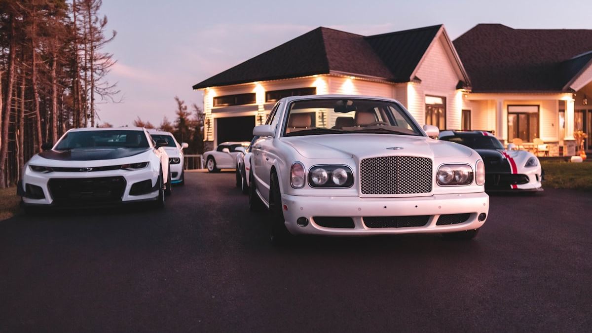 The Ultimate Guide to Luxury Crossover SUVs: Combining Elegance with Versatility