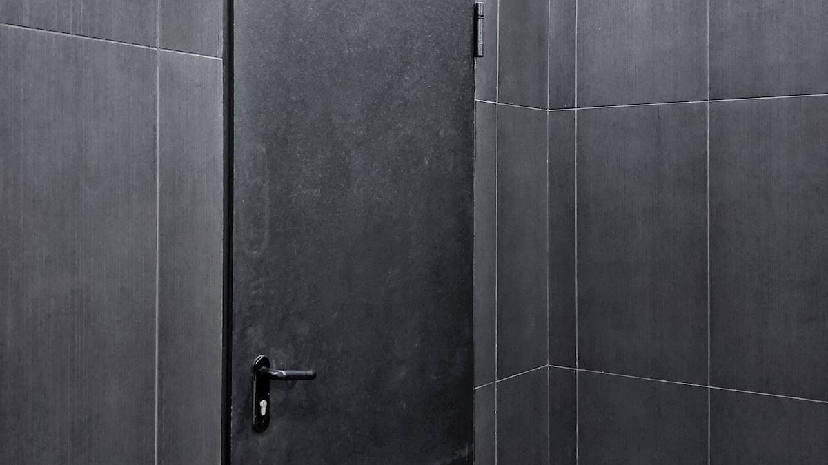 Transforming Your Bathroom: The Ultimate Guide to Hiring Expert Bathroom Remodelers