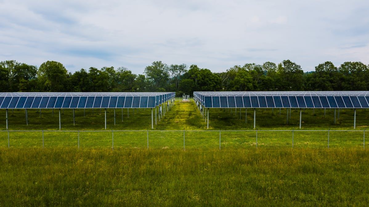 Harnessing the Sun: A Comprehensive Guide to Solar Power in the United States