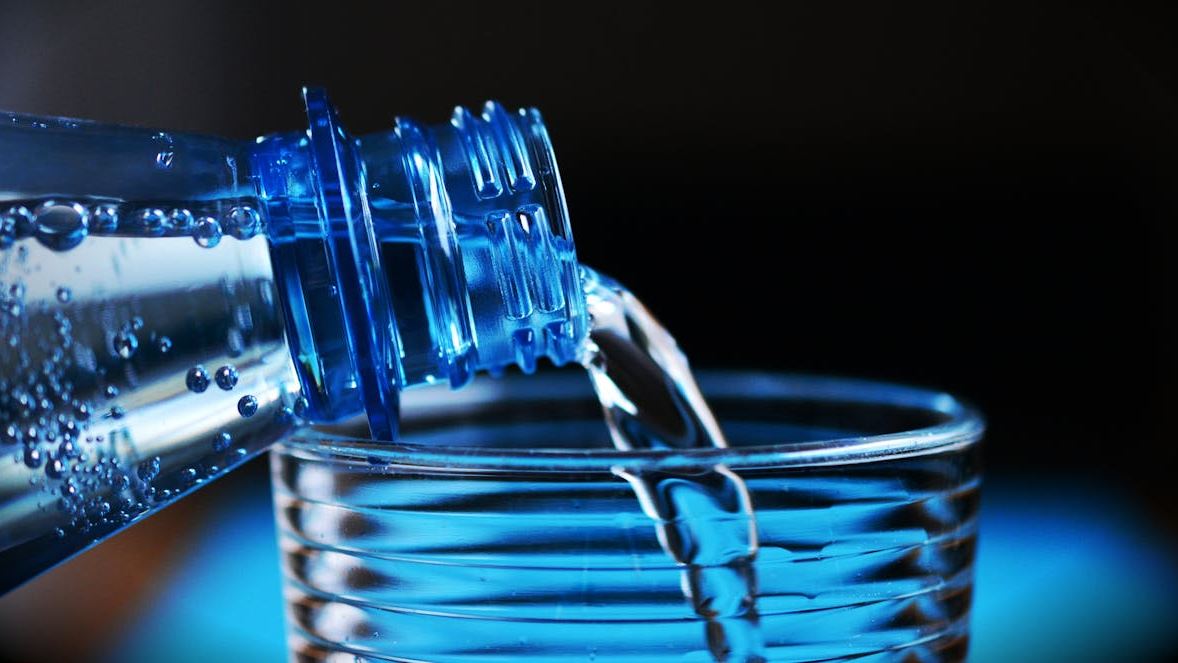The 10 Worst Bottled Waters to Avoid in the United States: A Comprehensive Guide