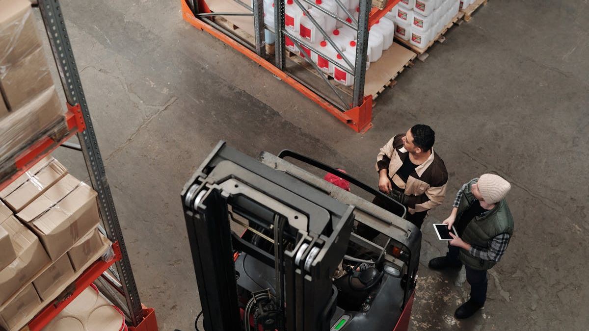 Revolutionizing Warehouse Operations with Software Management Warehouse AI