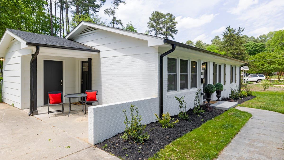 Ultimate Guide to the Best Residential Garage Doors Repairing in the United States