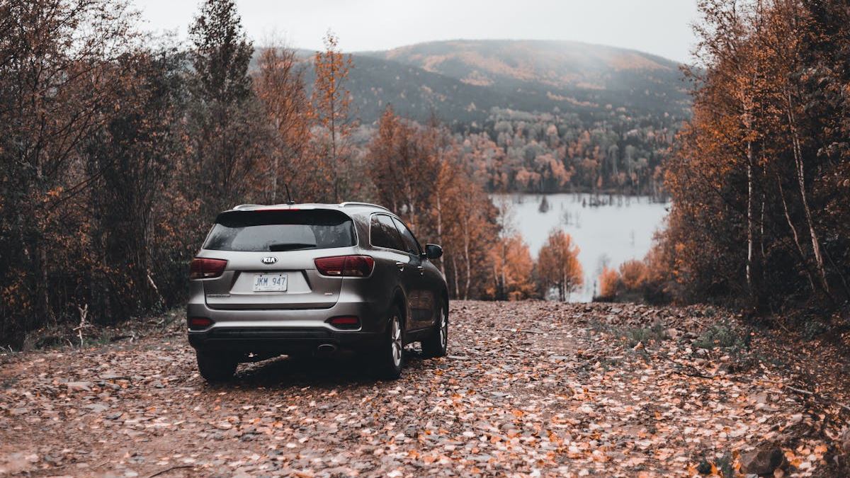 In-Depth Comparison: Telluride Kia SUV vs 2022 Cadillac Escalade Pricing and Features in the US Market