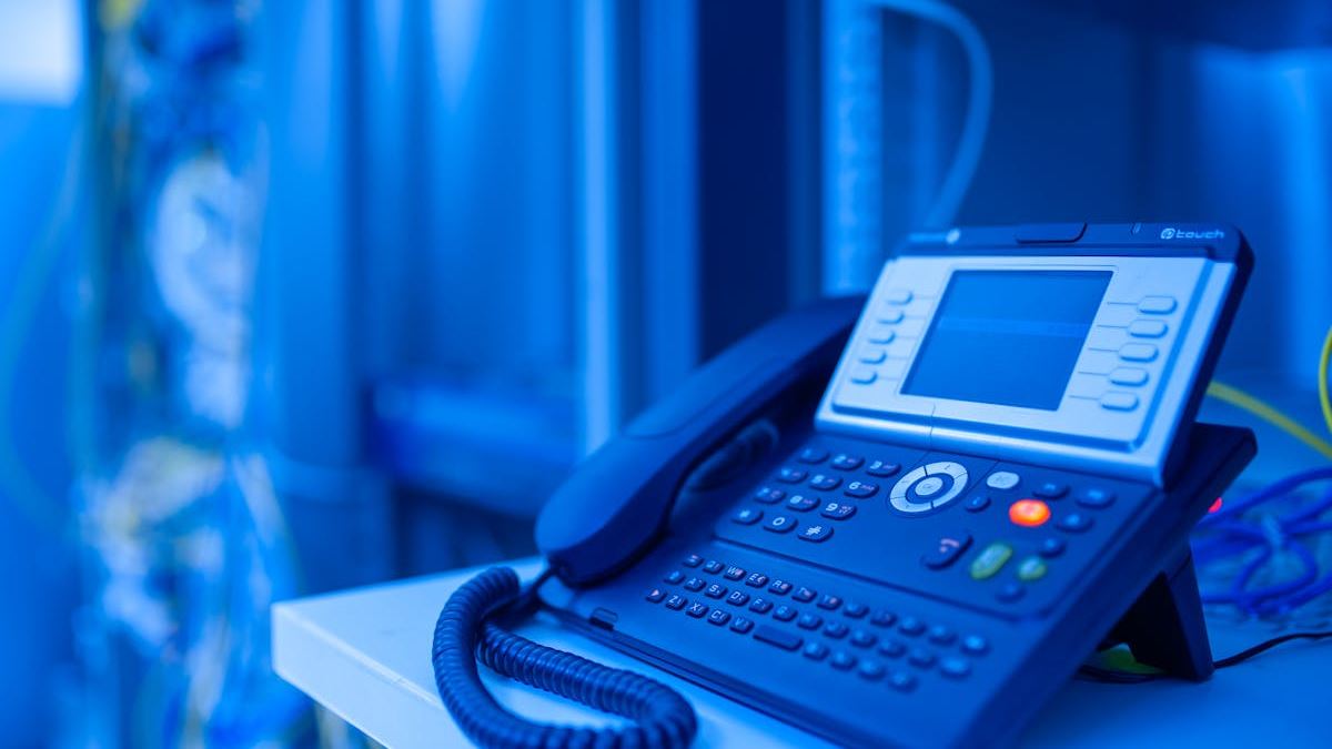 The Ultimate Guide to Choosing the Best VoIP Business Phone Providers in the United States