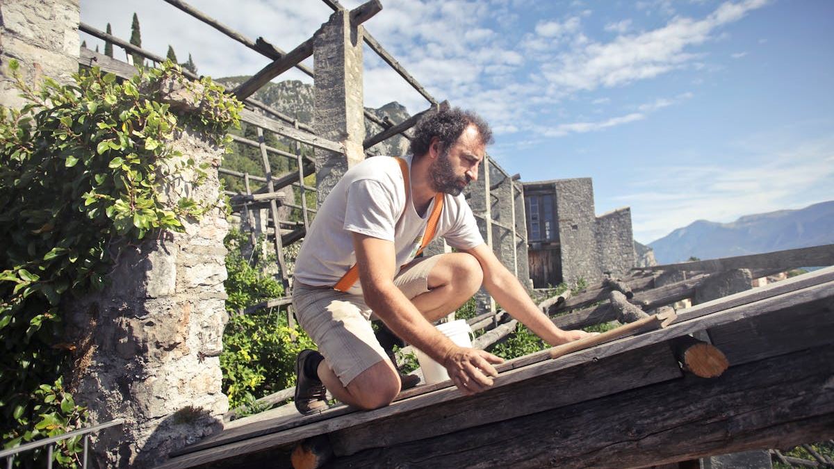Your Ultimate Guide to Finding a Reliable Roof Repair Local Contractor in the United States