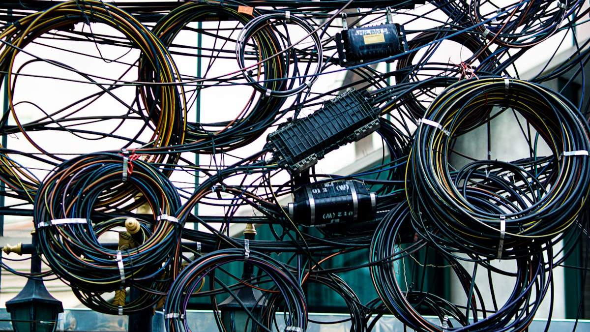 Understanding the Future of Internet Services in the United States: Trends, Challenges, and Opportunities