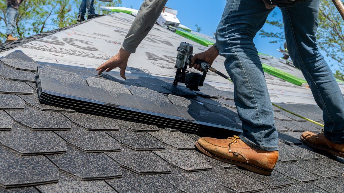 A Guide To Finding Right Roof Replacement Companies Near You
