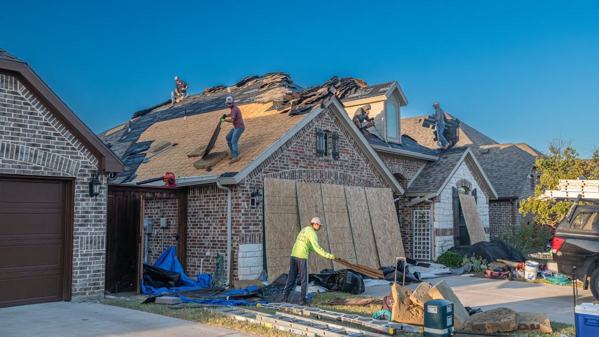 The Ultimate Guide to Choosing Roofing Experts for Your Home