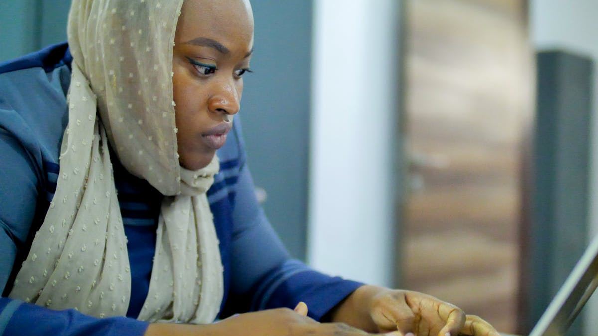 Unlocking Flexibility and Excellence: The Ultimate Guide to EMBA Programs Online in the United States