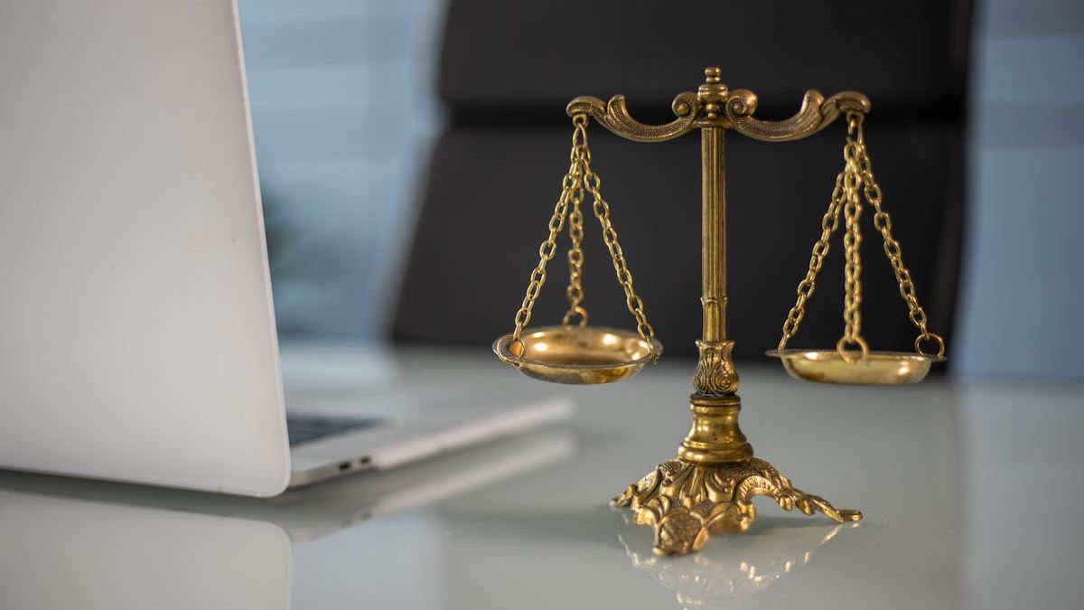 Unveiling the Minds of Legal Experts: Navigating the Complexities of Modern Law