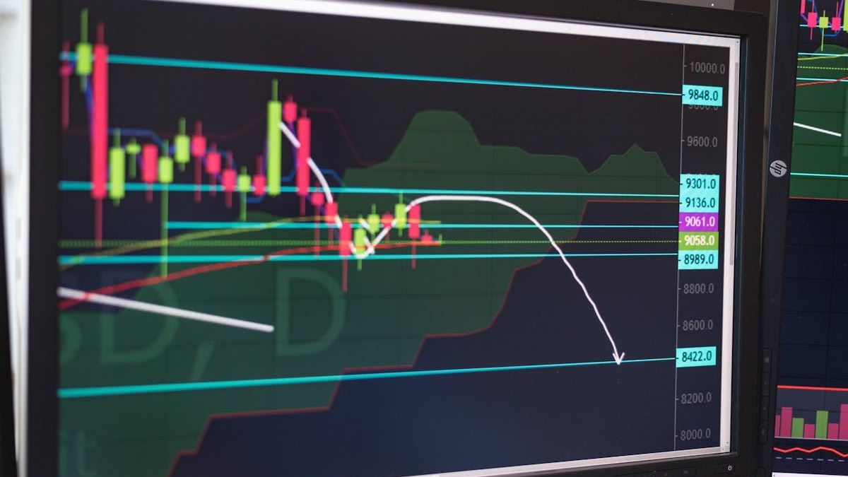 Harnessing the Power of Web Financial Advisors for Smarter Investments in the United States