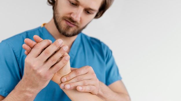 Understanding Neuropathy: Causes, Symptoms, and Treatment Options for Patients in the United States