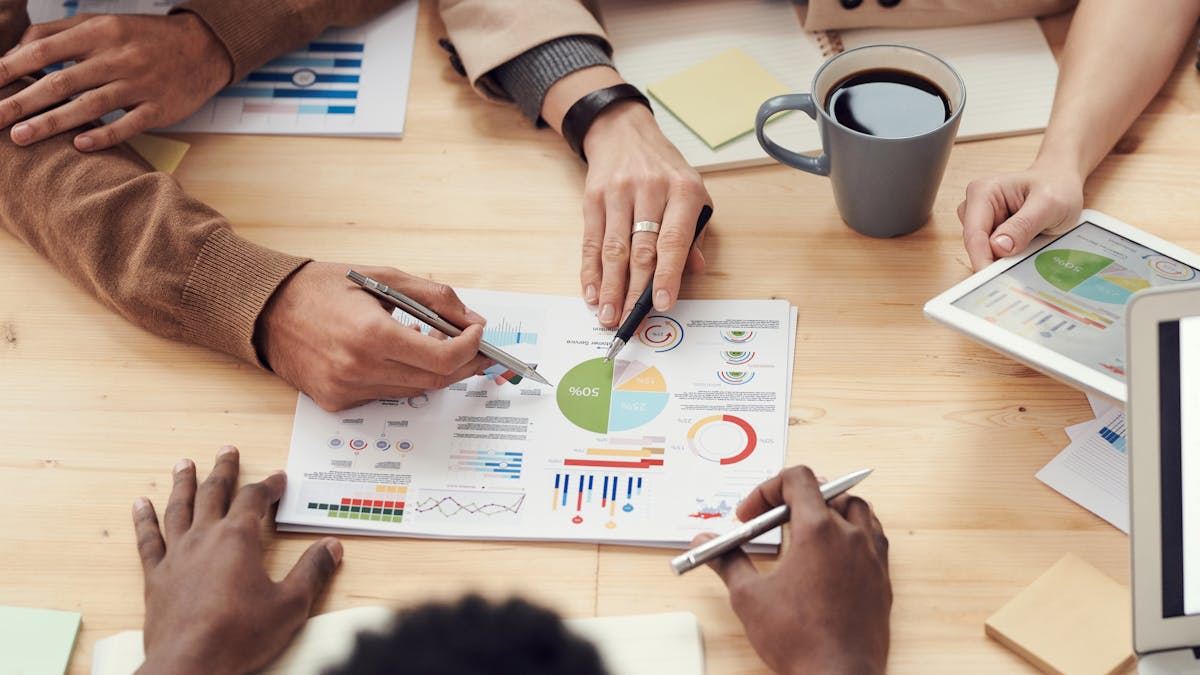Designing an Effective Compensation Plan: A Comprehensive Guide for U.S. Businesses