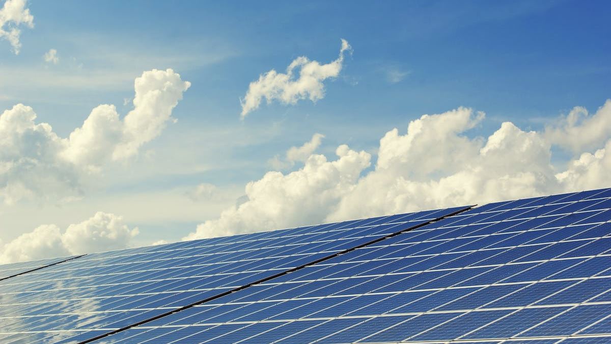 Understanding Solar Power Cost in the United States: Factors, Trends, and Future Outlook