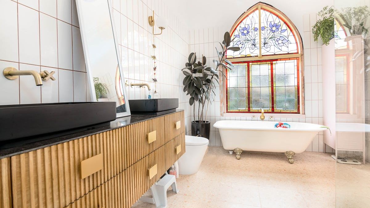 The Ultimate Guide to Finding Reliable Bathroom Remodel Contractors Near Me