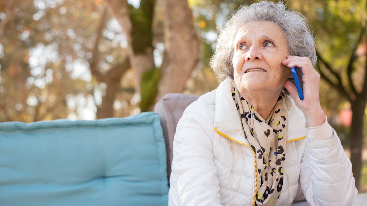 The Ultimate Guide to the Best Mobile Phone Service for Seniors in the United States