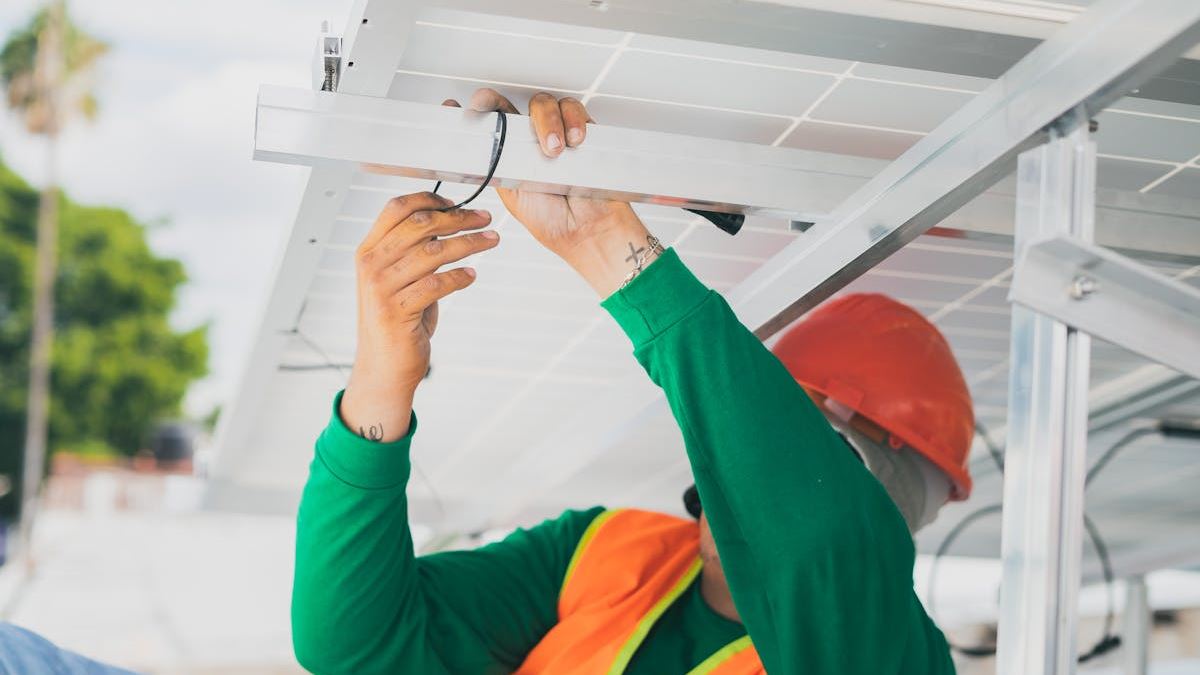 Finding the Best Solar Company in the United States: A Comprehensive Guide to Making the Right Choice