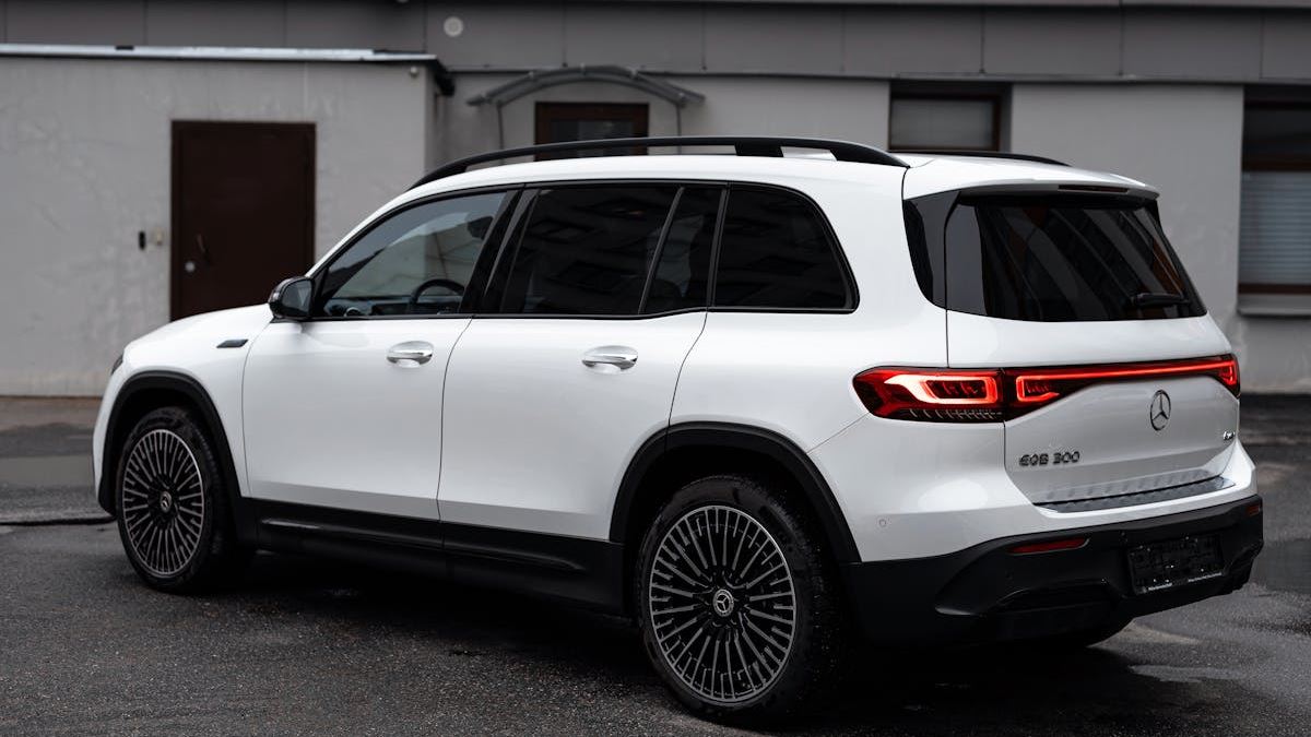 The Ultimate Guide to the Best Luxury SUV NN2025: Redefining Elegant Performance in 2025
