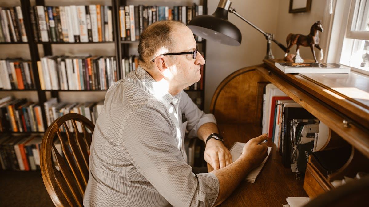 Exploring the Benefits and Challenges of Distance Learning Degrees in the United States