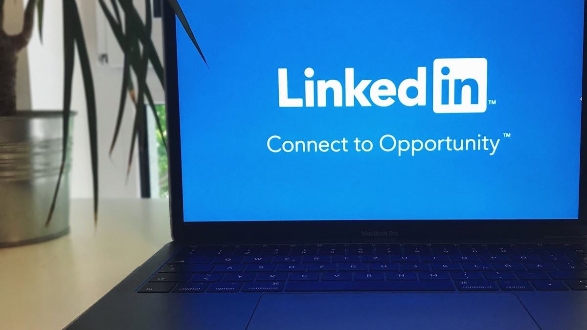 Mastering the Art of Effectively Market Your Business Social Media for Maximum Impact