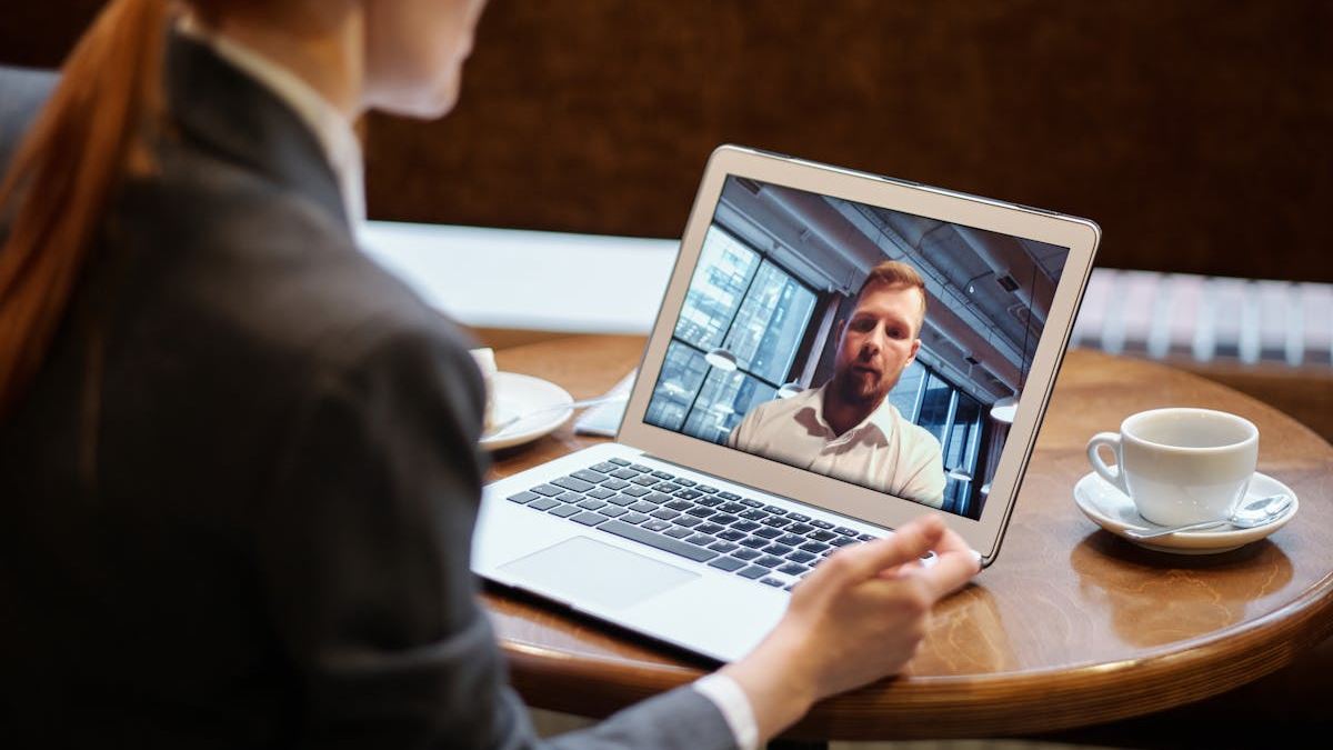 Enhancing Business Efficiency with Online Virtual Meeting Rooms: A Comprehensive Guide