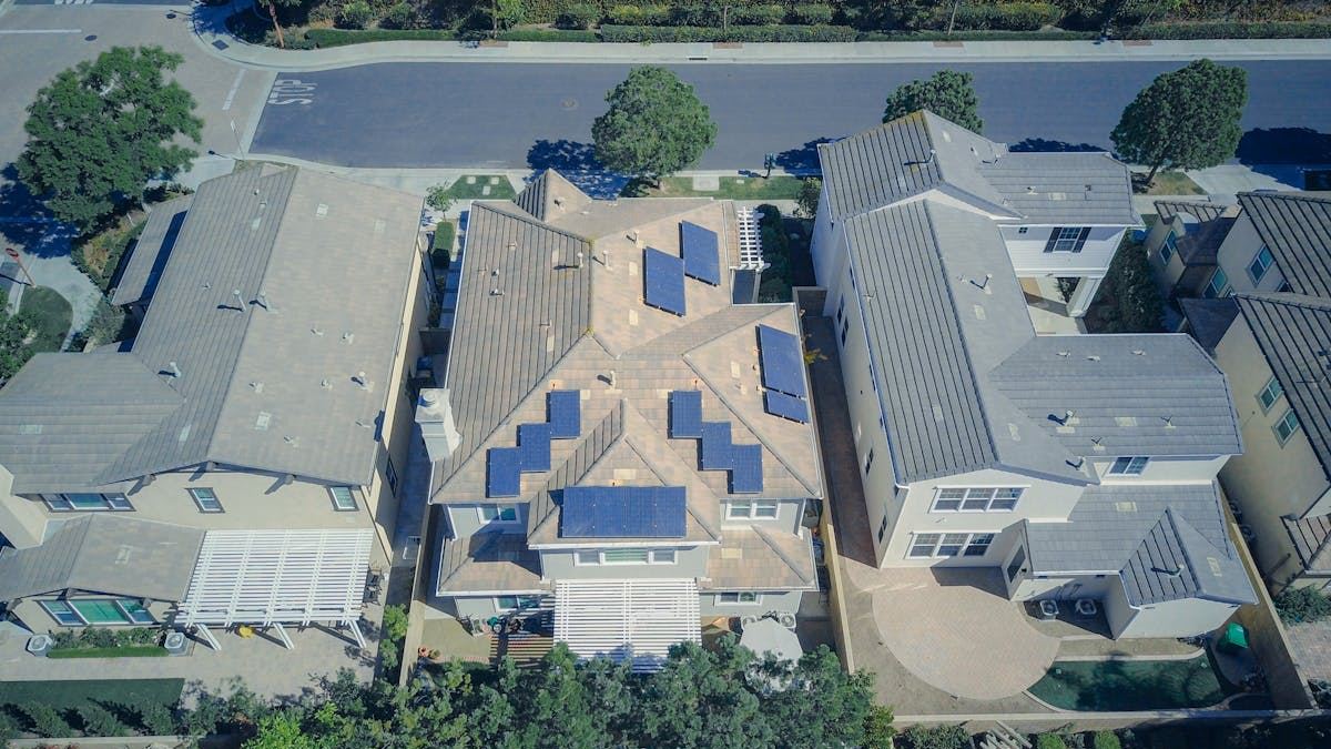 Empowering Modern Homes with Solar Generators: A Comprehensive Guide for U.S. Households