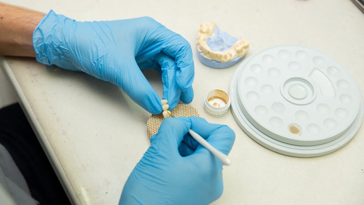 Achieving a Perfect Smile: A Comprehensive Guide to Affordable Dental Implant Dentistry in the United States