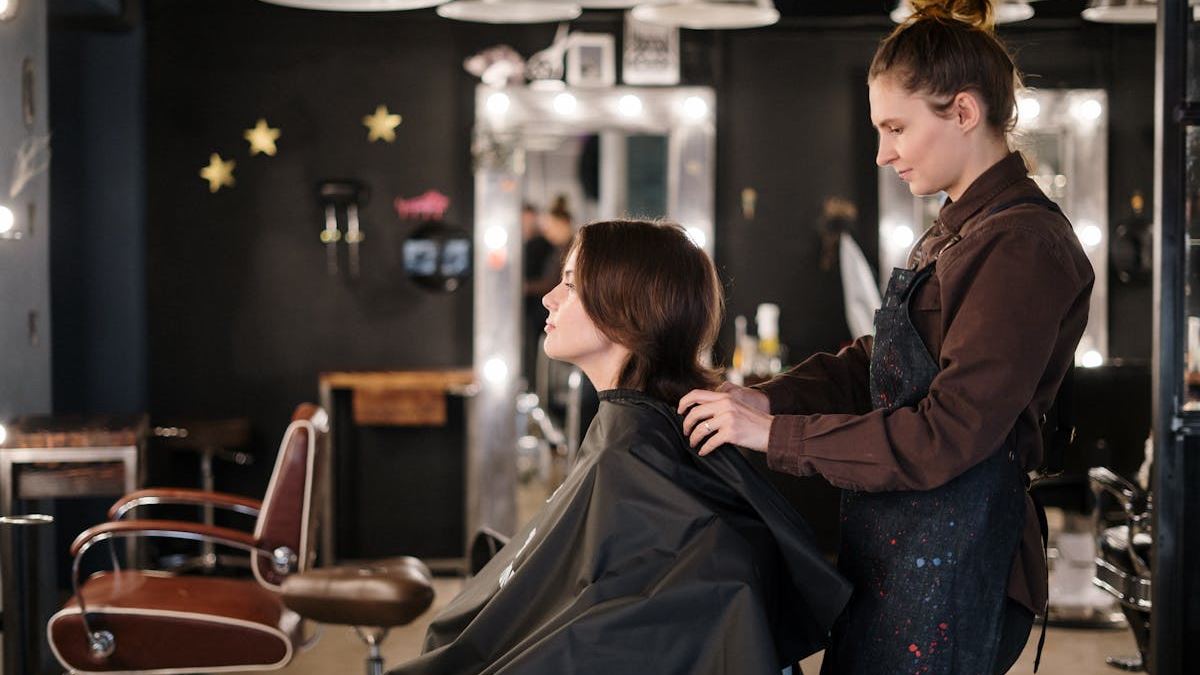 NN5 Best Haircuts for Fine Hair in Older Women: A Comprehensive Style Guide