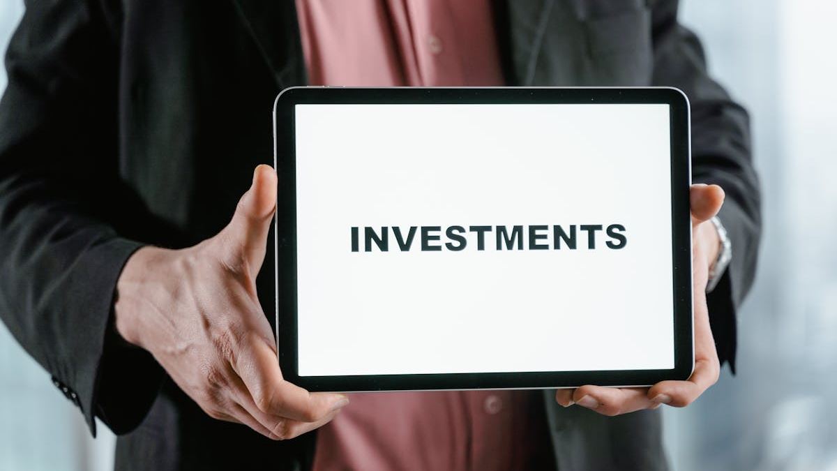 Unlocking the Power of Investment Banking: Strategies, Opportunities, and Risks in the U.S. Market
