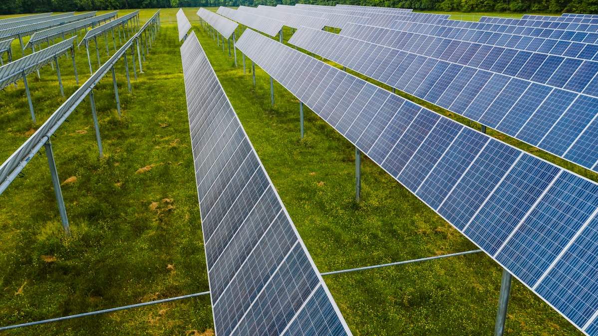 Harnessing the Sun: The Future of Renewable Energy Products in the United States