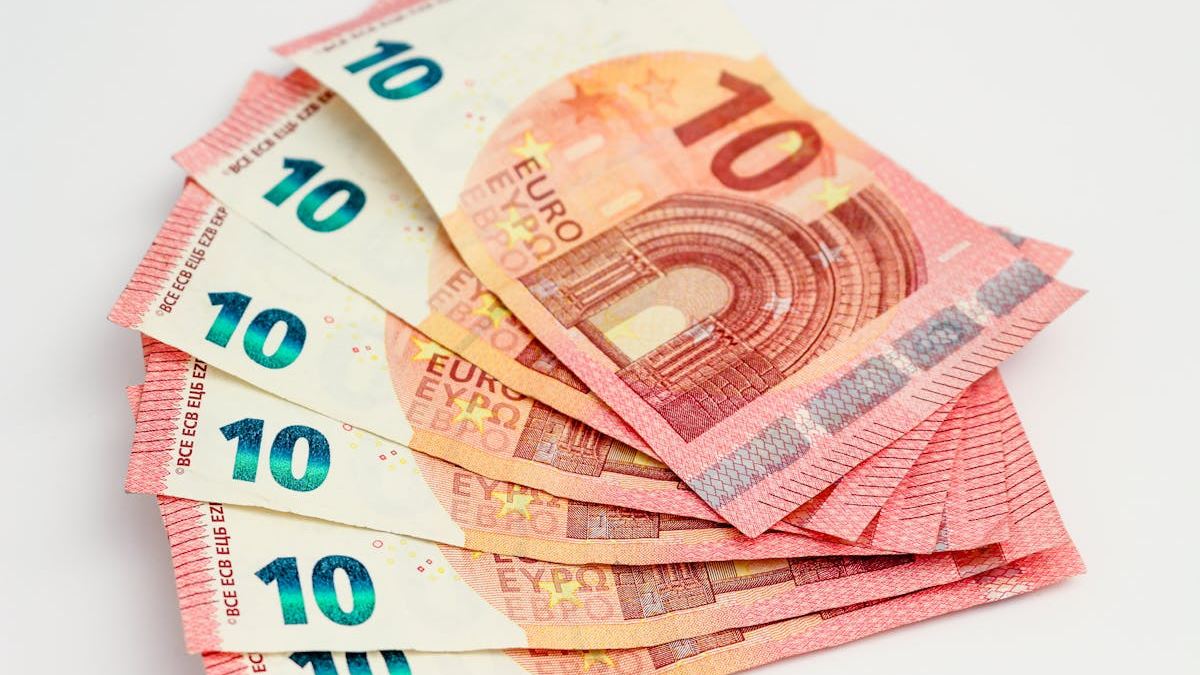 Maximize Your Money: A Guide to High-Yield Savings Accounts in the U.S.