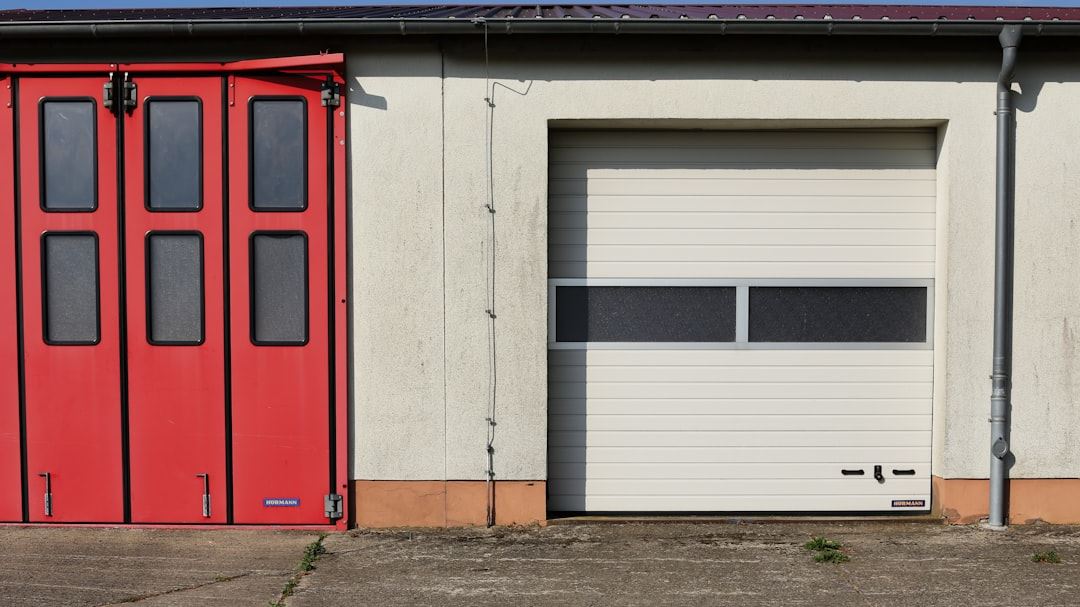 Comprehensive Guide to Finding a Reliable Local Residential Garage Doors Technician in the United States