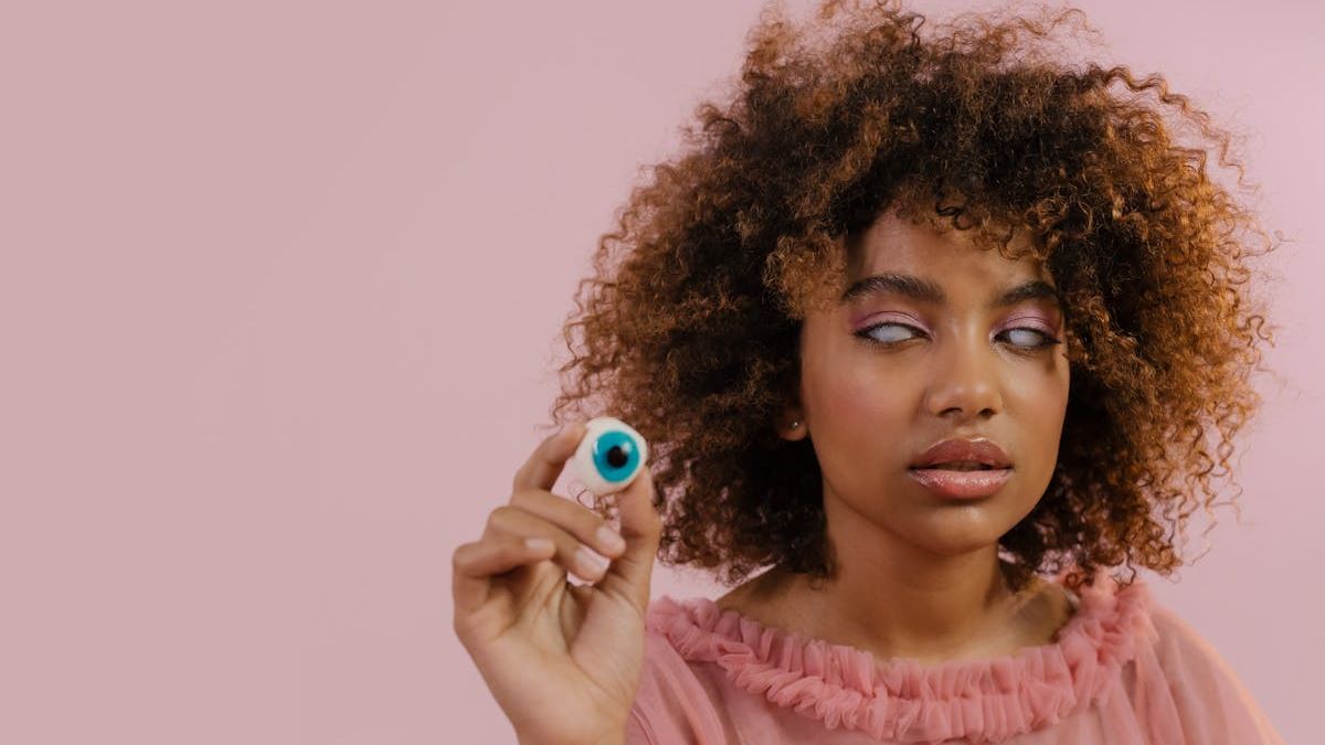The Ultimate Guide to Short Curly Hairstyles: Embrace Your Naturally Beautiful Curls