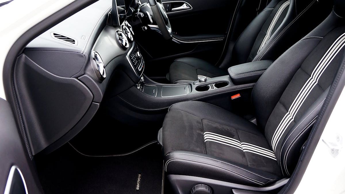The Ultimate Guide to Small SUVs in the United States: Features, Benefits, and Market Trends