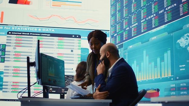 Comprehensive Guide to Exchange Traded Funds (ETFs): Unlocking Investment Opportunities in the U.S.