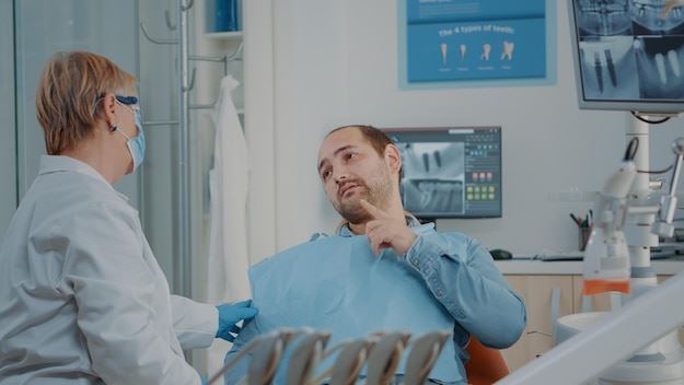 Finding the Best Dental Implant Dentist Nearby: A Comprehensive Guide to Restoring Your Smile